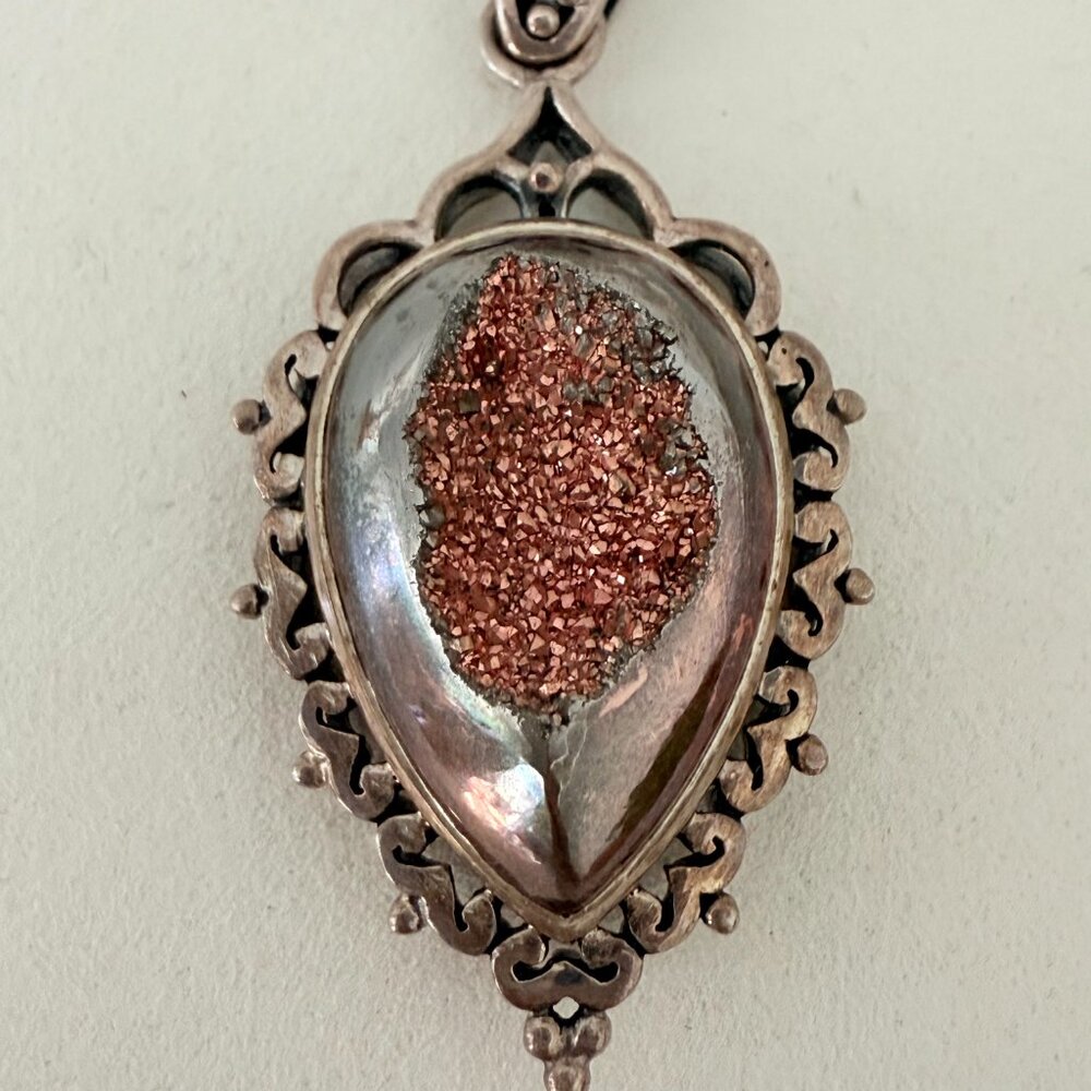 ✨ Vintage Sterling Silver Teardrop Copper/Rose Colored Druzy Pendant ✨ - Picture 3 of 10